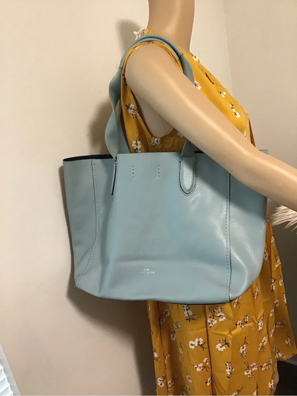 Coach Derby light blue leather tote bag please read